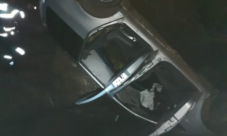 ACCIDENT în județul Cluj: Au plonjat cu mașina în râu la sub 0 grade