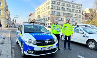 Ce cadouri au primit şoferii în trafic de la poliţiştii Serviciului Rutier Cluj