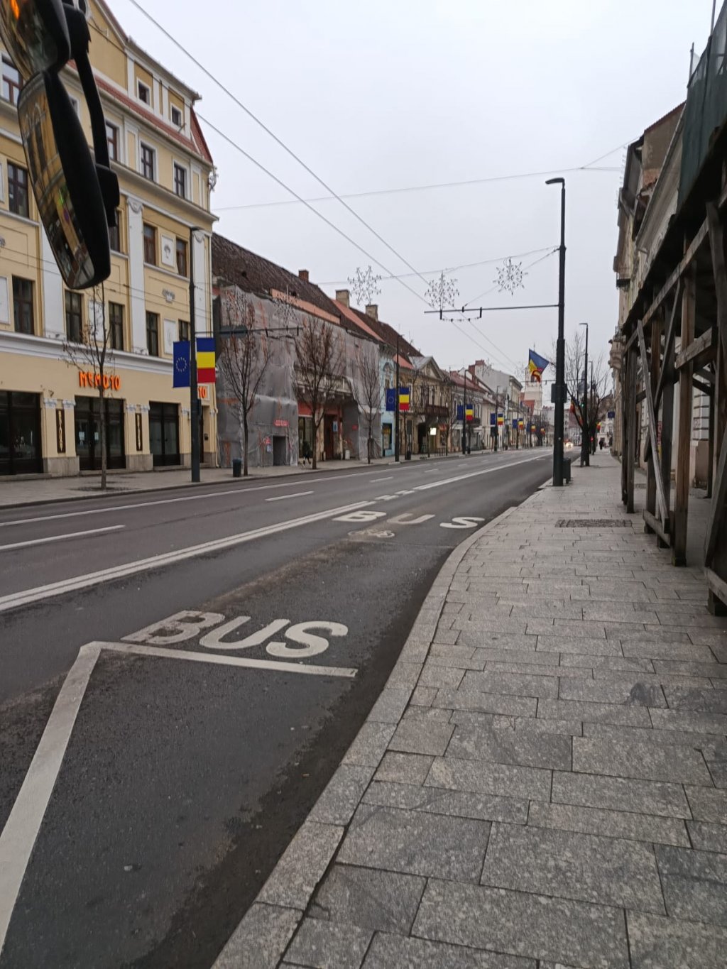 Clujul, așa cum nu l-ai văzut de mult: oameni puțini, străzi pustii și fără mașini