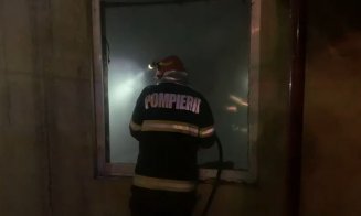 INCENDIU la Cluj în noaptea de Revelion.  O casă a fost mistuită de flăcări