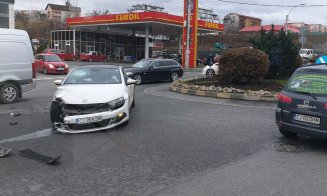 Accident pe strada Observatorului. Intersecția este blocată