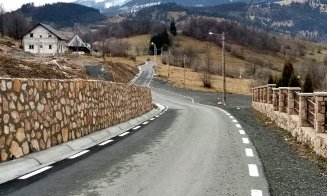 Arhitectura rurală specifică montană face minuni în Cluj: Satul care a devenit stațiune turistică de interes