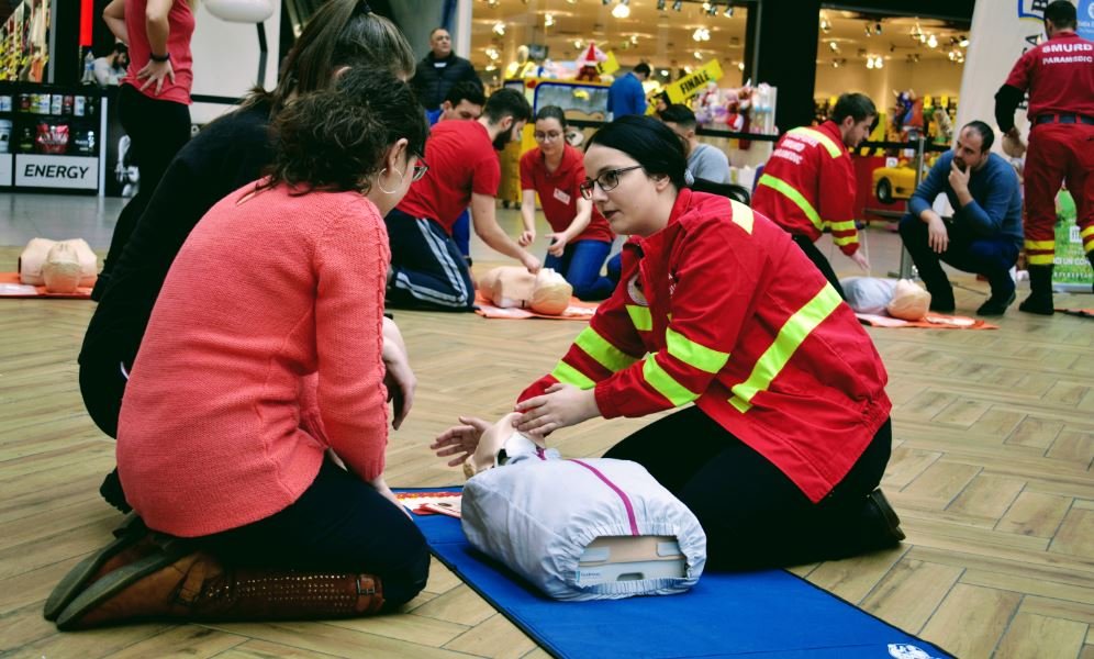 Maratonul Resuscitării la Cluj. Medicii SMURD te învață gratuit manevrele salvatoare de viață