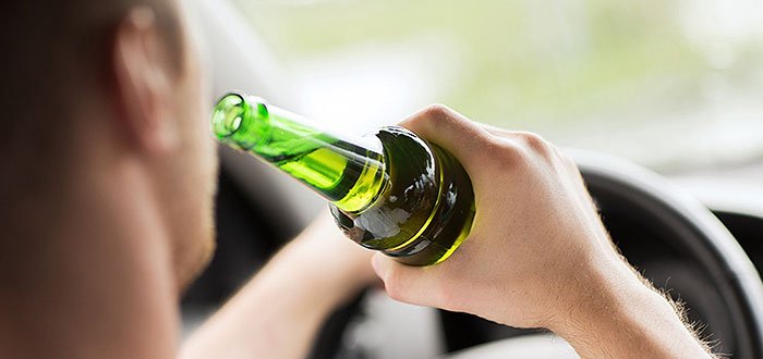 Cluj: Weekend cu tineri băuți și drogați la volan. Unul nu avea nici permis