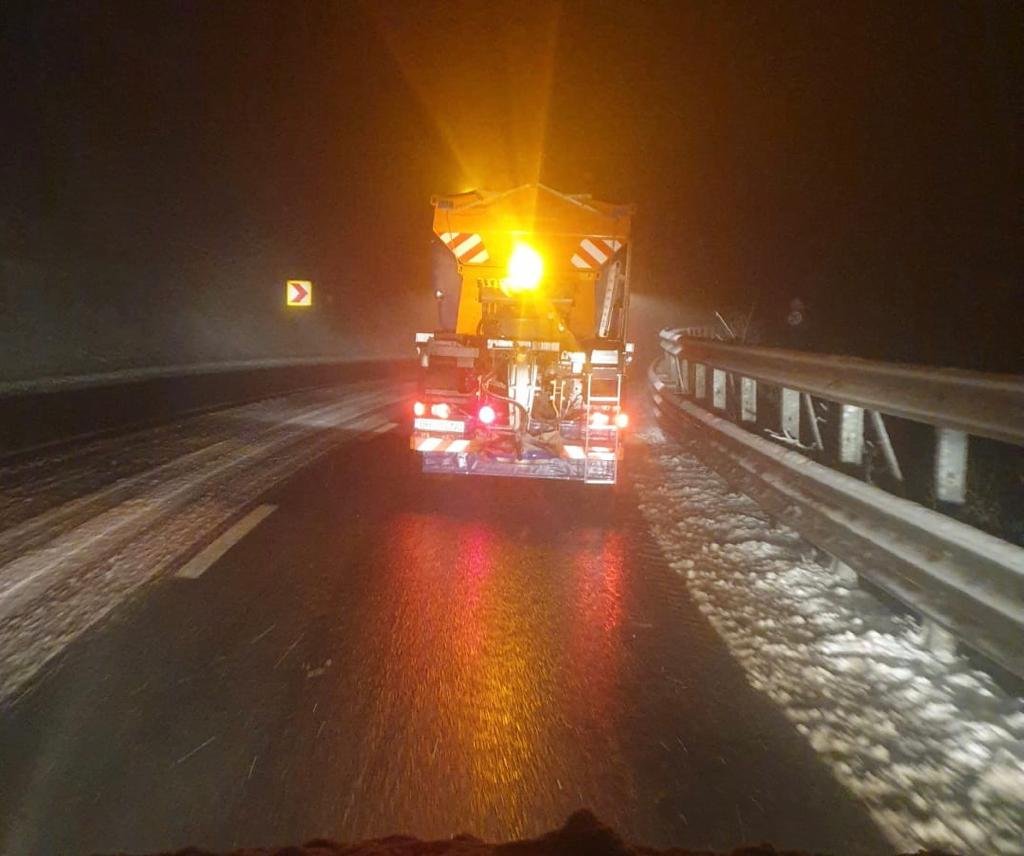 Atenționare DRDP Cluj: Carosabil umed pe mai multe porțiuni de drum din regiune