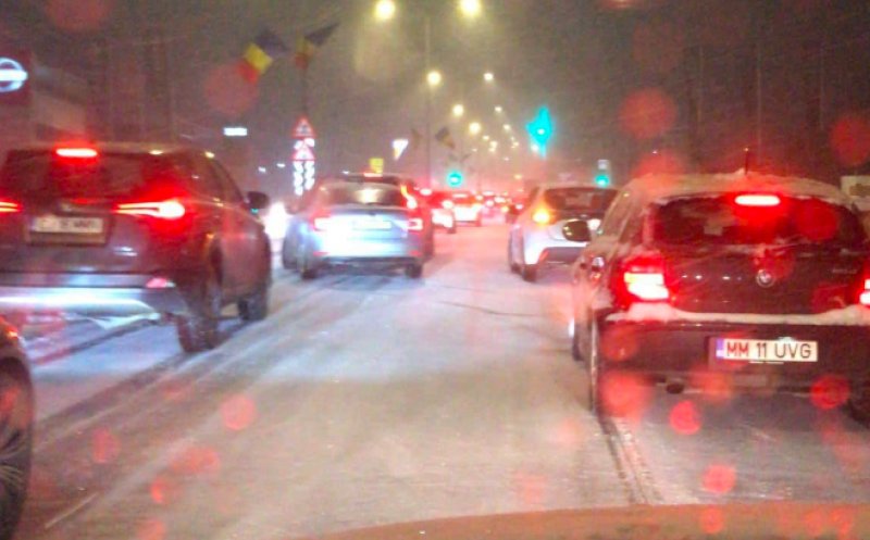 Haos la Cluj din cauza zăpezii! Străzi închise, accidente, drumuri și autobuze blocate