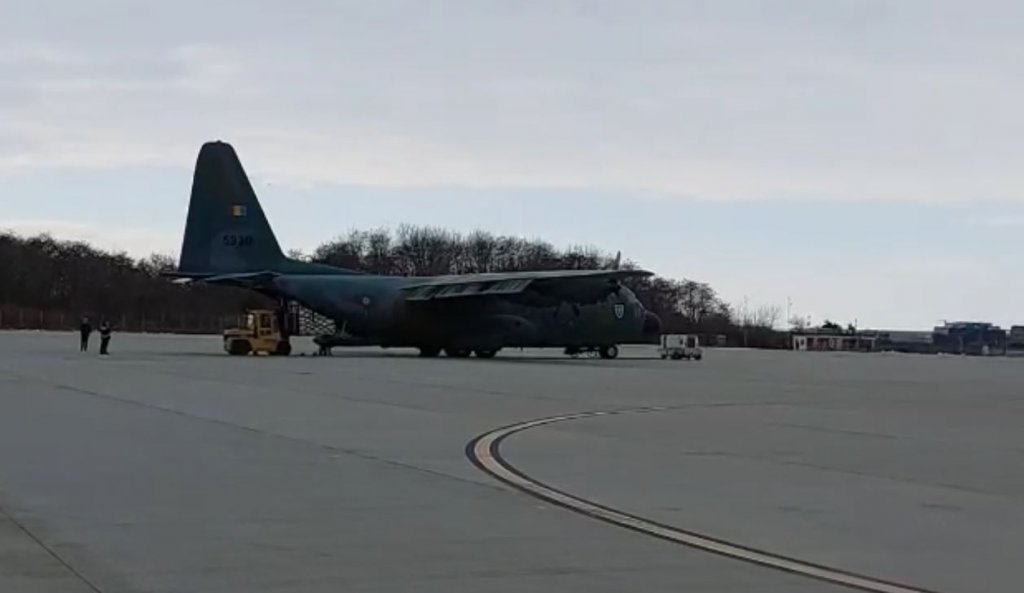 Două aeronave militare române au plecat deja spre Turcia cu materiale și echipe de salvare, inclusiv câini de căutare