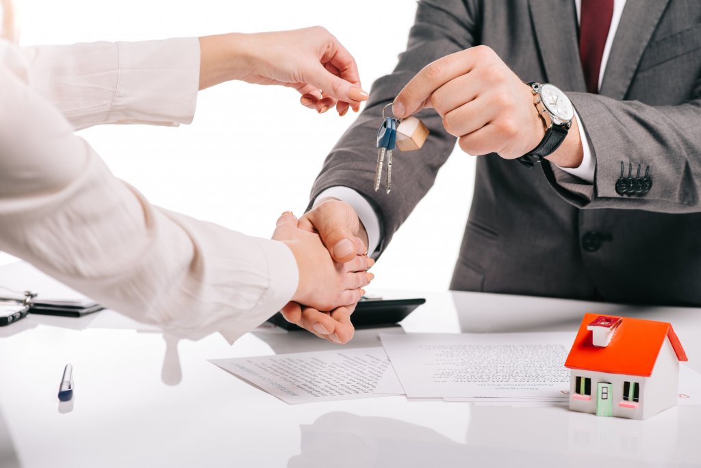 Împrumuturi RECORD anul trecut. Românii au luat credite ipotecare de 24,5 miliarde lei