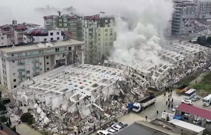 Verificări dacă firmele implicate în construcţiile care s-au prăbuşit la cutremurul din Turcia au construit în România