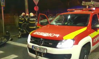 Un tânăr MURIT, după ce s-a RĂSTURNAT cu mașina pe o stradă din Cluj-Napoca