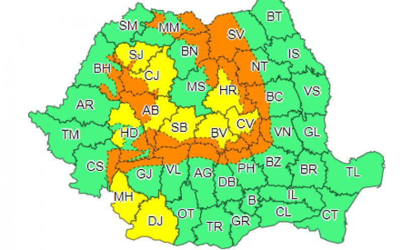 Codurile galben şi portocaliu de vânt puternic şi viscol în zona de munte, prelungite până miercuri