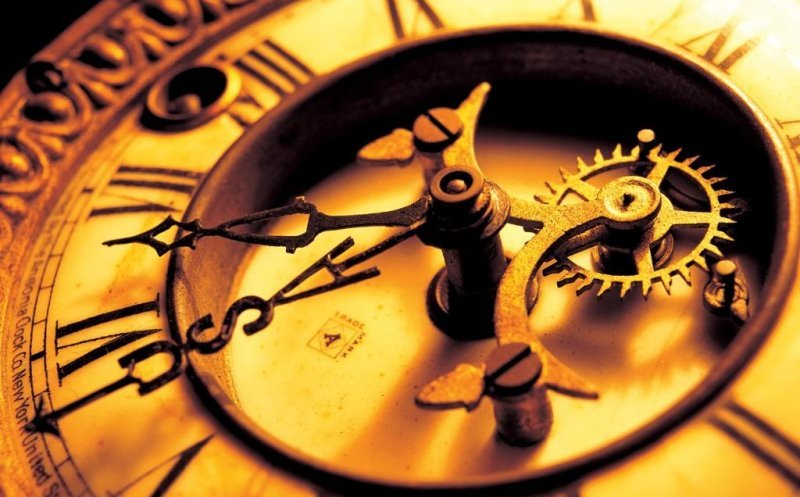 Se mai schimbă ora în 2023? Când trece România la ora de vară