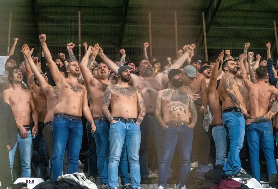 Imaginea serii în repriza a doua la meciul dintre CFR Cluj şi Lazio. La bustul gol, în Gruia