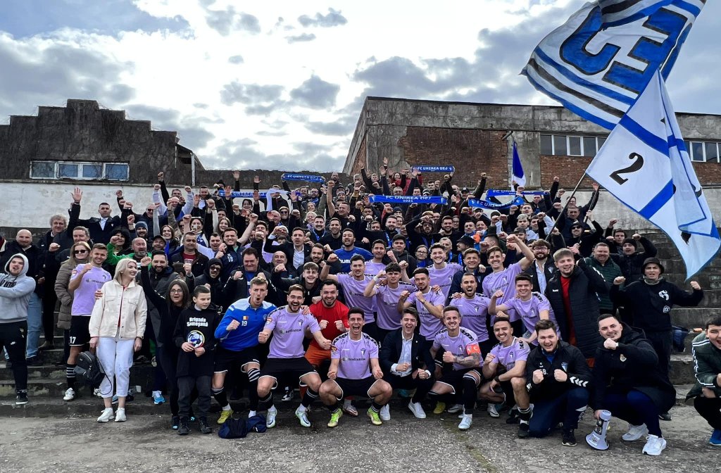 Cum au sărbătorit jucătorii Unirii Dej calificarea istorică în play-off-ul Ligii a 2-a
