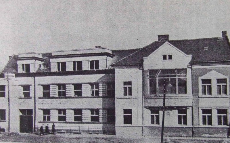 Spitalul Evreiesc din Cluj, inaugurat în anii '20, unde se tratau bolnavi de toate confesiunile. Funcționează și astăzi