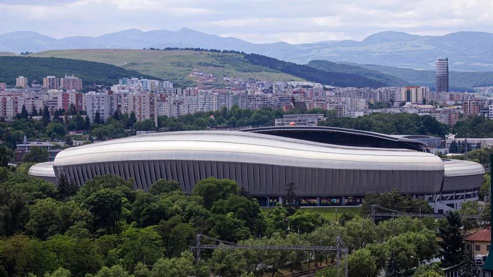Oficialii UEFA au vizitat Cluj Arena și au dat ok-ul pentru Europeanul de tineret: "Cred că vom fi o gazdă bună"