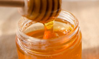 UE avertizează că aproape jumătate din mierea consumată în Europa este FALSIFICATĂ