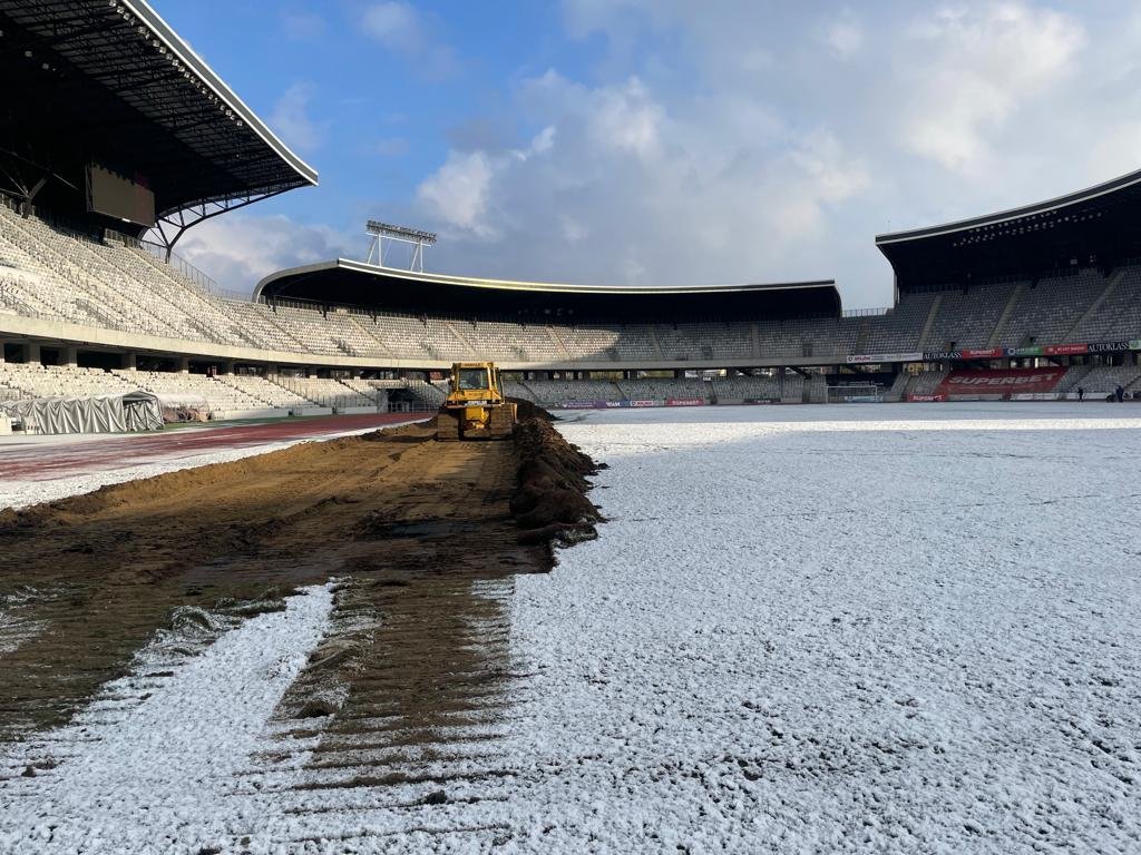 Au început lucrările la Cluj Arena! Tișe: „Mă aștept să fie cel mai bun gazon din România”