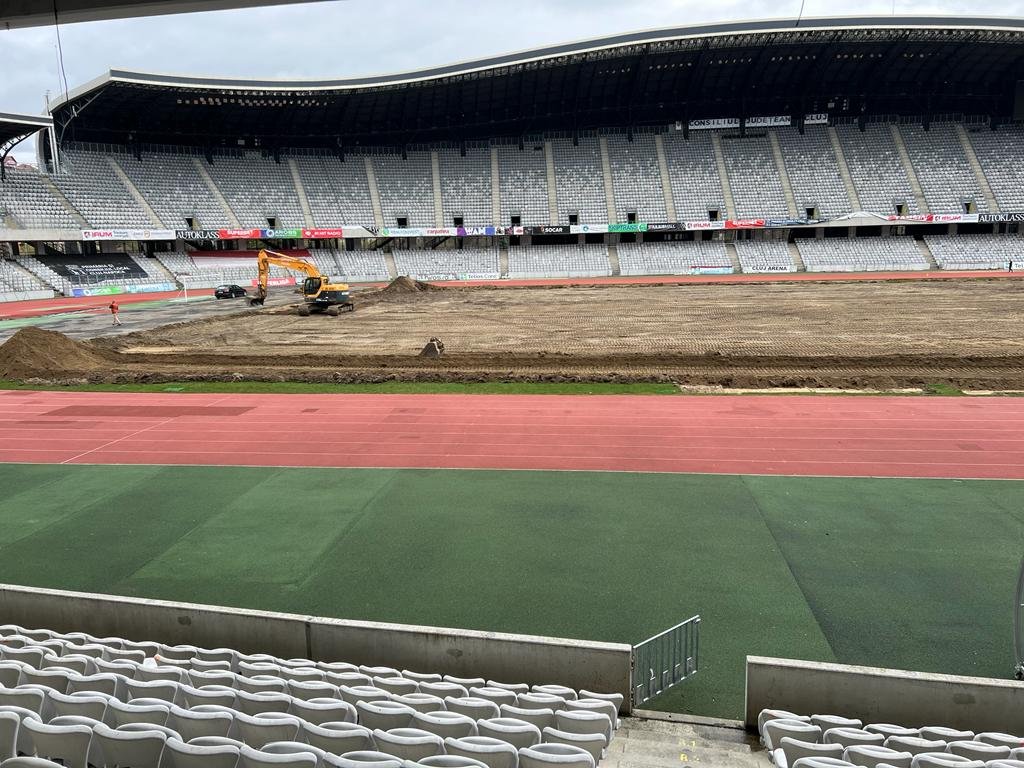 În ce stadiu sunt lucrările la noul gazon de pe Cluj Arena. Alin Tișe: „Am fost extrem de nervos”