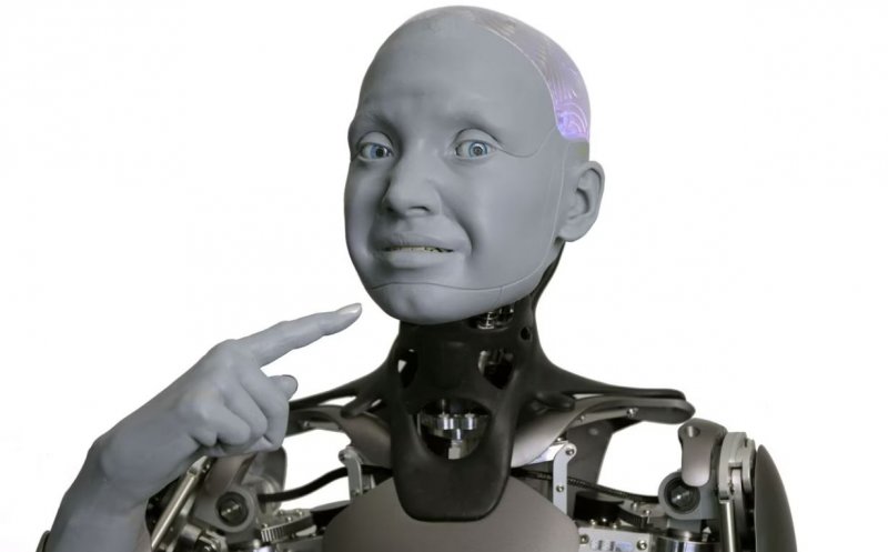 Tot mai aproape de umanizare: A apărut e-skin, o "piele electronică" pentru roboți ce le conferă simţul tactil și care se vindecă singură