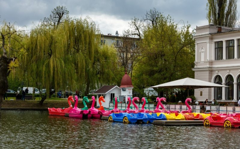 Revin hidrobicicletele pe lacurile din Cluj-Napoca