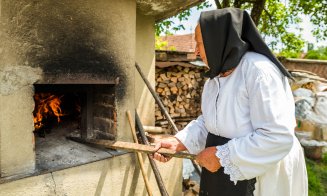 Săptămâna Patimilor | Miercurea Mare, ziua în care era pregătită prescura pentru Paști în satele din Cluj