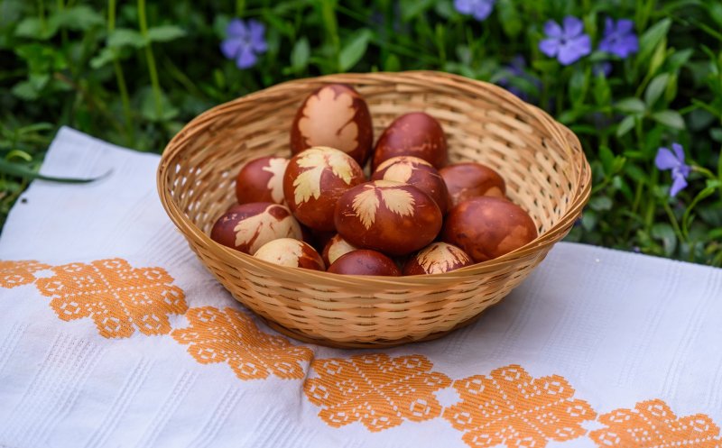 Tradiții clujene: ce făceau oamenii cu cojile ouălor de Paște