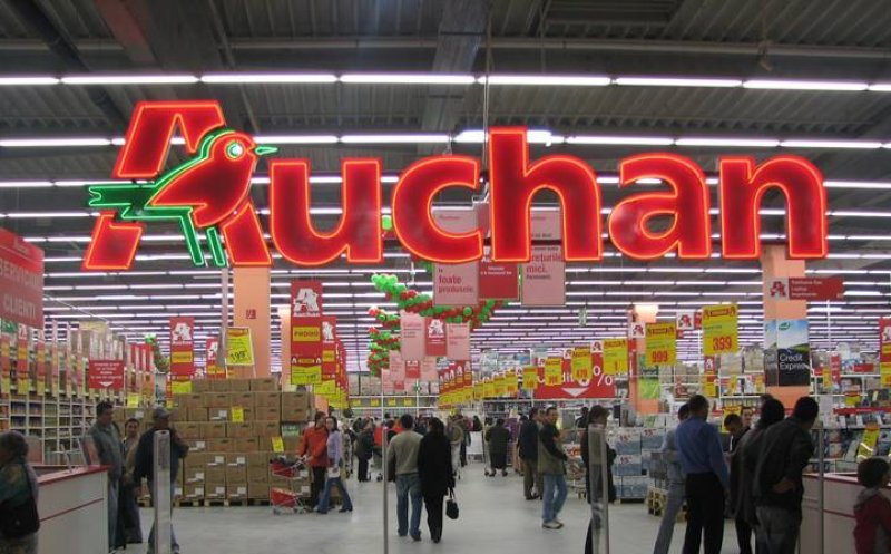 O angajată Auchan umilită de companie a câștigat la Tribunalul Cluj și primește daune morale de mii de euro