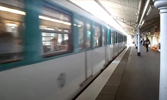 Moarte șocantă la metroul din Paris: Femeie, ucisă după ce haina i-a fost prinsă la uşa unui vagon