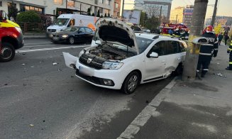 ACCIDENT în Cluj-Napoca. 3 maşini implicate şi 6 persoane consultate de echipajele medicale