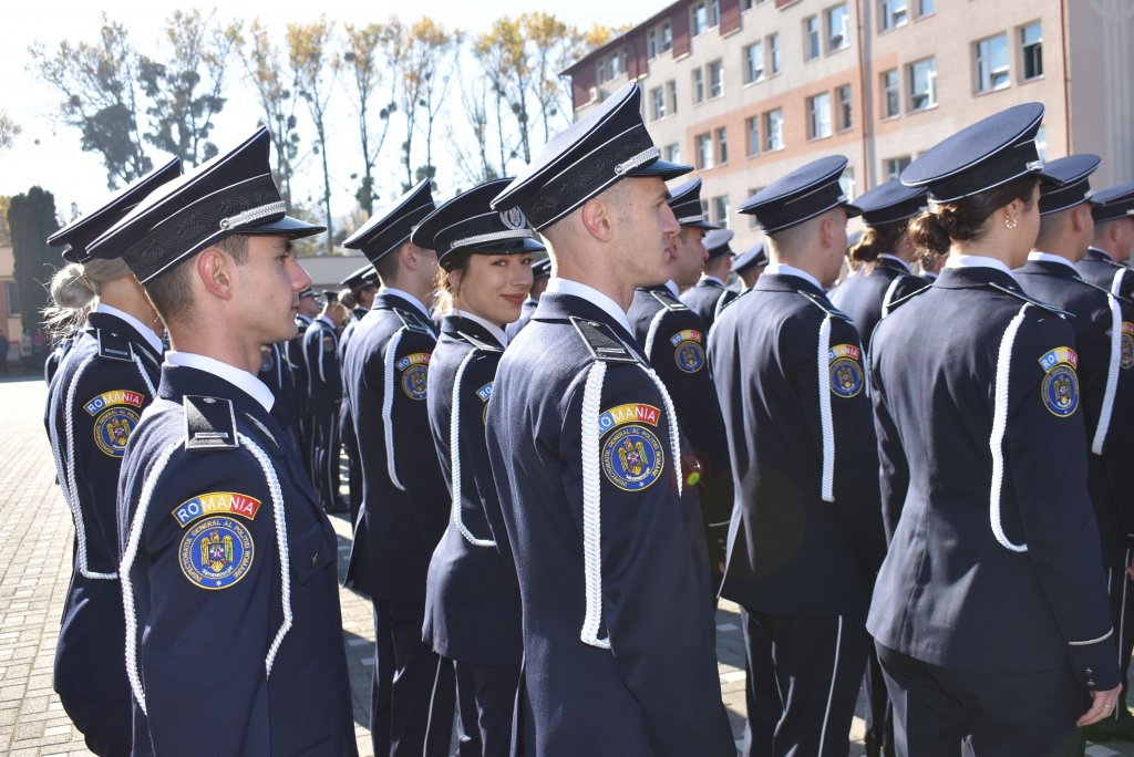 Admitere 2023. Sute de locuri disponibile la Școala de Poliție din Cluj/ Condiții de înscriere și calendarul probelor