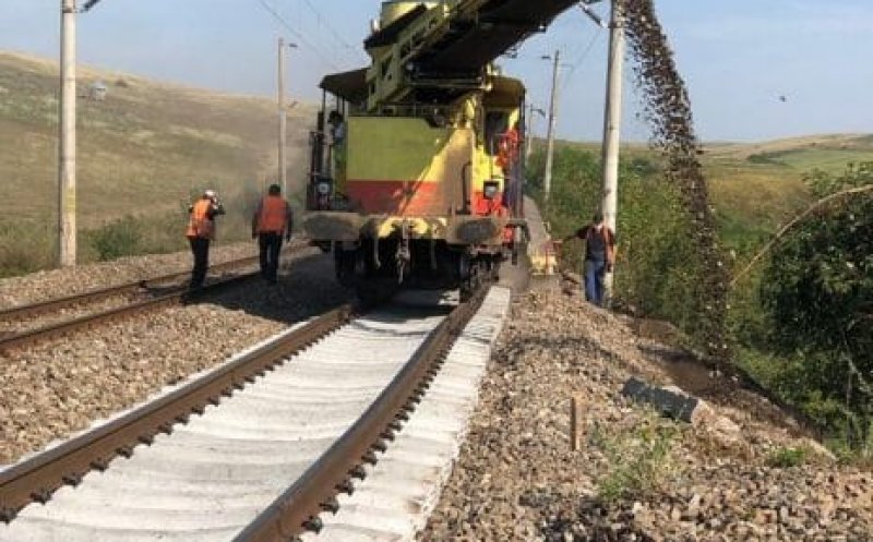 SE ÎNTRERUPE circulaţia rutieră peste trecerea la nivel cu calea ferată între staţiile Tunel şi Cojocna