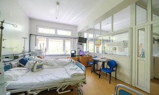 Degajări de fum la un spital din județul Cluj. O saltea a luat foc în salon
