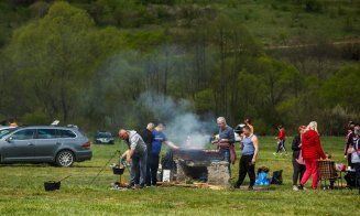 Clujenii au petrecut de 1 mai. Micii au sfârâit pe Valea Gârbăului și în Gheorgheni