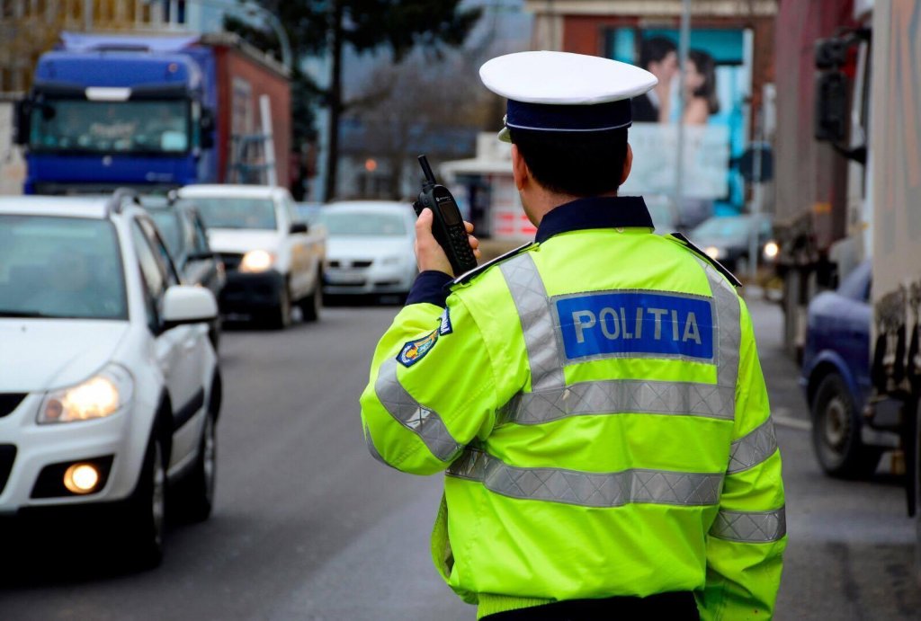 Șofer clujean reținut de polițiști. A fost implicat într-un accident, apoi a încercat să fugă