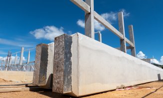 Firmă de construcții Cluj: Nu înțelegem de ce betonul continuă să se scumpească, deşi energia s-a ieftinit