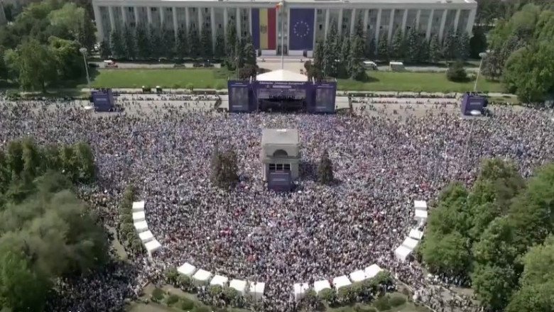 Miting pro-european masiv la Chișinău. Maia Sandu: ''Obiectivul Moldovei este ca până cel târziu în 2030 să fie în UE''