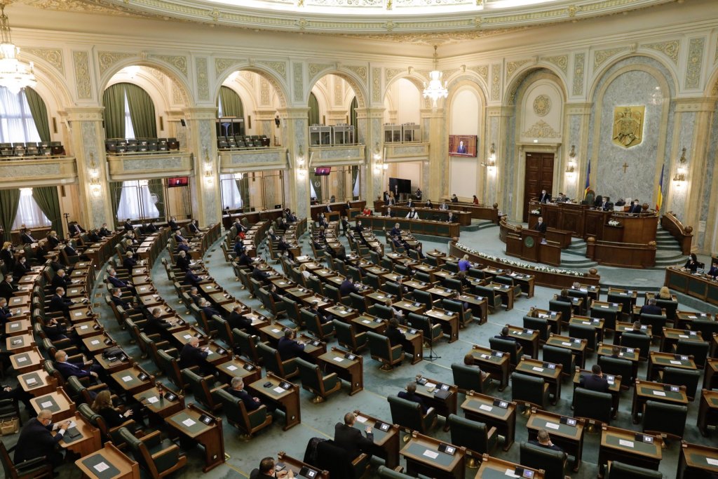 Ca la noi, la nimeni! Senatul votează legile Educației în ziua în care peste 150.000 de profesori sunt în grevă