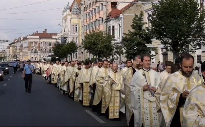 Procesiune de Rusalii la Cluj-Napoca. Programul Slujbei / Traficul va fi restricționat în centru