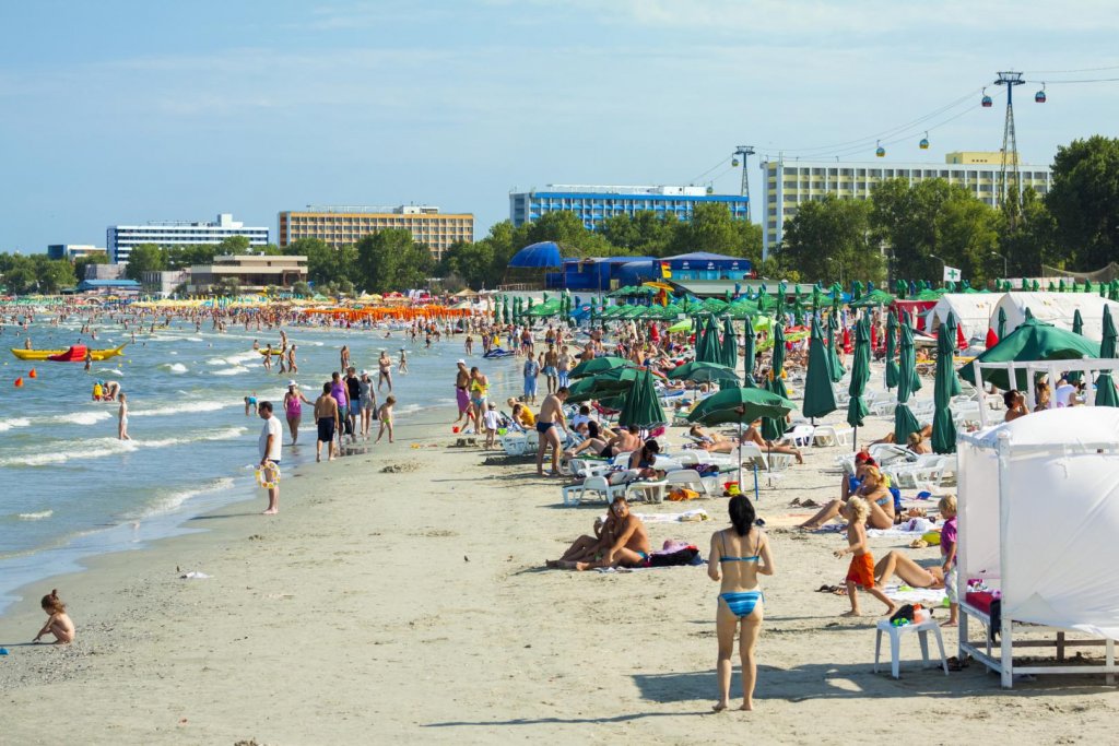 Cât costă cazarea pe litoralul românesc în minivacanța de 1 iunie și Rusalii. Mamaia e în topul preferințelor