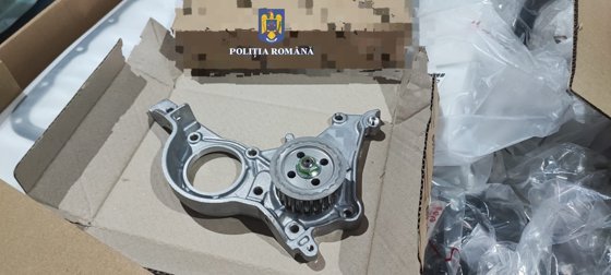 Piese auto de 2.5 milioane de lei confiscate de polițiști. Posibil să fie contrafăcute