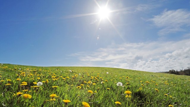 Meteorologii au anunțat cum va fi vremea în prima lună de vară. La ce temperaturi să ne așteptăm