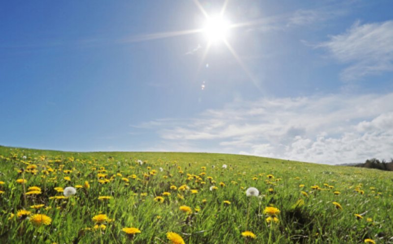 Meteorologii au anunțat cum va fi vremea în prima lună de vară. La ce temperaturi să ne așteptăm