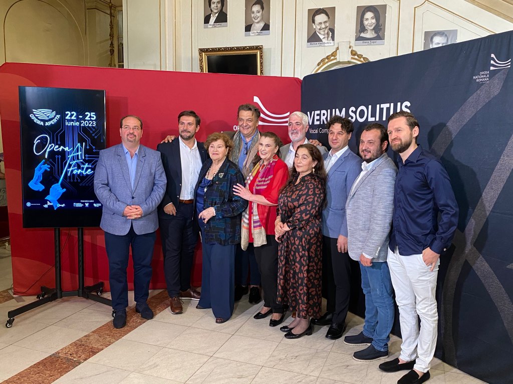Competiție unică în țară, organizată la Opera din Cluj. Zeci de tineri interpreți concurează pentru premiul cel mare