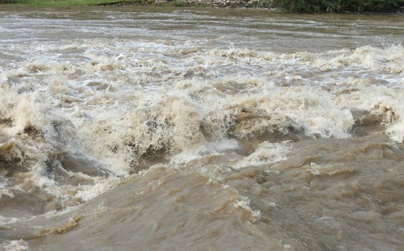 Mesaj RO-ALERT: COD ROȘU hidrologic pentru două râuri din județul Cluj