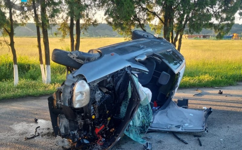 Accident grav în Turda. Trei oameni au ajuns la spital. Cum s-a produs impactul