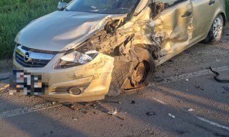 Accident grav în Turda. Trei oameni au ajuns la spital