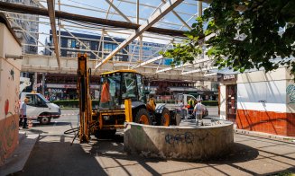 A început demolarea construcției din stația de autobuz din Piața Mărăști. În loc va fi amenajată o stație de transport public la standarde moderne