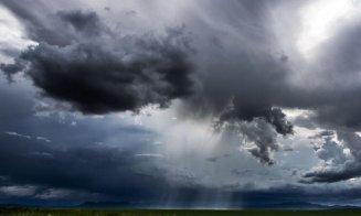 Cod galben la Cluj de instabilitate atmosferică, până mâine dimineață