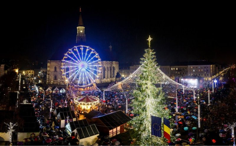 Clujul va avea DOUĂ Târguri de Crăciun în 2023. Unul va avea ROATĂ PANORAMICĂ, celălalt PATINOAR / Cât e chiria către primărie și ce cheltuilei au comercianții